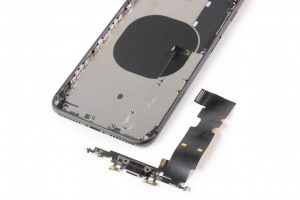 کالبد شکافی آیفون 8 پلاس