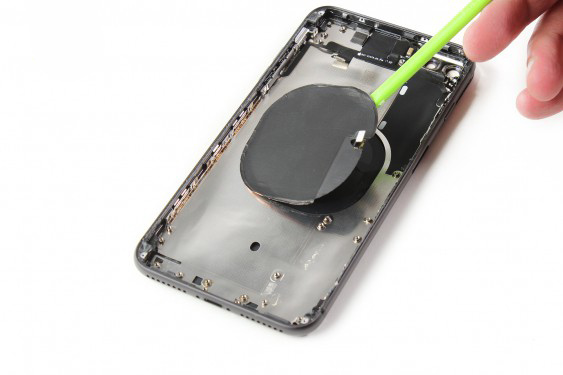 کالبد شکافی آیفون 8 پلاس