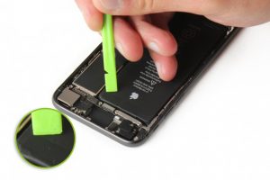 تعویض باتری آیفون 8