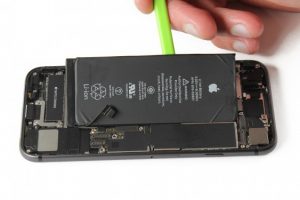 تعویض باتری آیفون 8