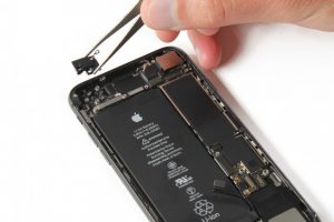 تعویض آنتن GPS آیفون 8