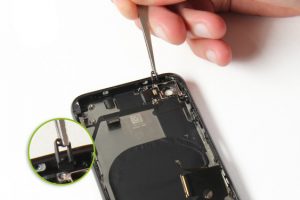 تعویض دکمه صدا و پاور آیفون 8