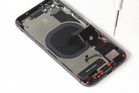 تعویض قاب و شاسی آیفون 8