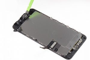 تعویض اسپیکر مکالمه آیفون7 پلاس