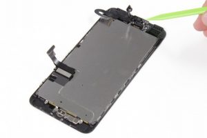 تعویض دوربین جلو آیفون 7 پلاس