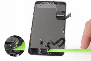 تعویض دوربین جلو آیفون 7 پلاس