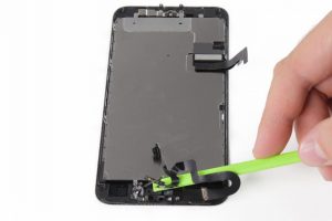 تعویض دوربین جلو آیفون 7 پلاس