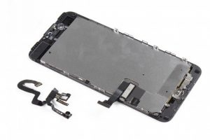 تعویض دوربین جلو آیفون 7 پلاس