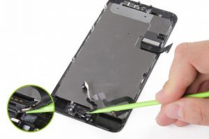 تعویض دوربین جلو آیفون 7 پلاس