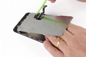 تعویض تاچ و ال سی دی آیفون 7 پلاس