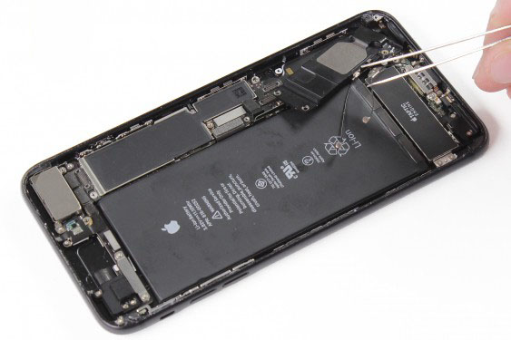 تعویض بلندگوی خارجی آیفون 7 پلاس