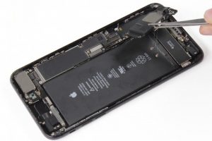 تعویض بلندگوی خارجی آیفون 7 پلاس