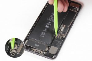 تعویض بلندگوی خارجی آیفون 7 پلاس