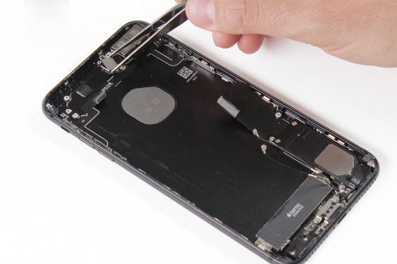 تعویض دکمه صدا آیفون 7 پلاس