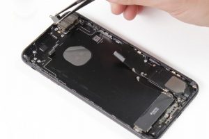 تعویض دکمه صدا آیفون 7 پلاس