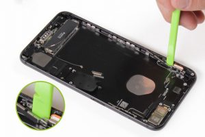 تعویض دکمه صدا آیفون 7 پلاس