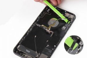 تعویض دکمه صدا آیفون 7 پلاس