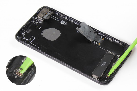 تعویض قاب و شاسی آیفون 7 پلاس