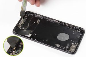 تعویض قاب و شاسی آیفون 7 پلاس