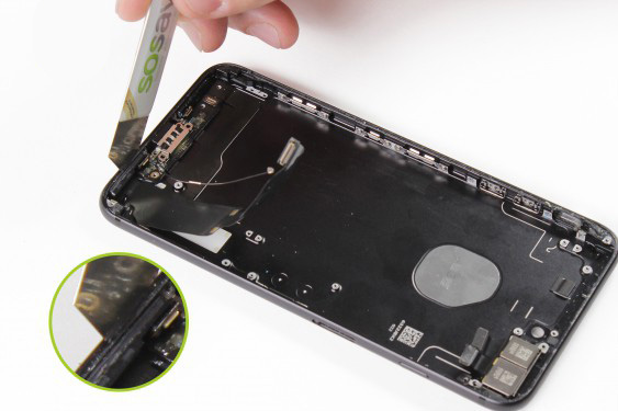 تعویض قاب و شاسی آیفون 7 پلاس