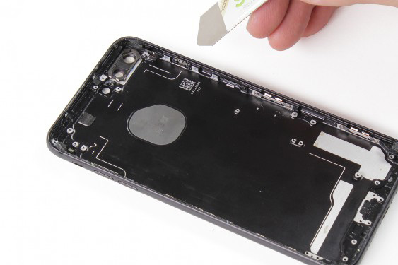 تعویض قاب و شاسی آیفون 7 پلاس