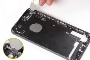 تعویض قاب و شاسی آیفون 7 پلاس