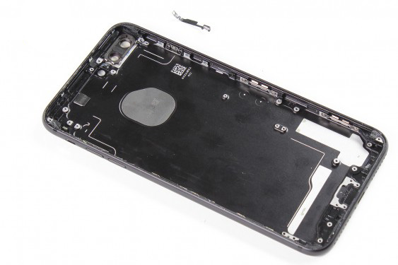 تعویض قاب و شاسی آیفون 7 پلاس