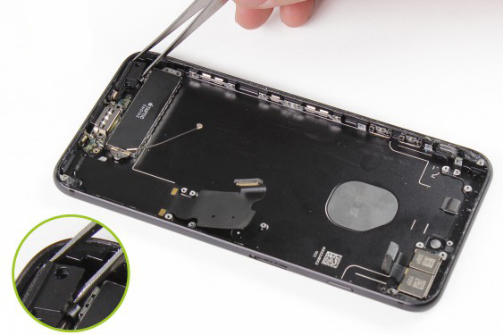 تعویض قاب و شاسی آیفون 7 پلاس