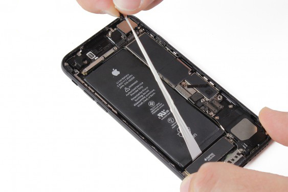 تعویض باتری آیفون 7