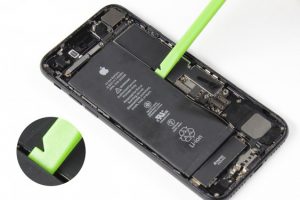 تعویض باتری آیفون 7