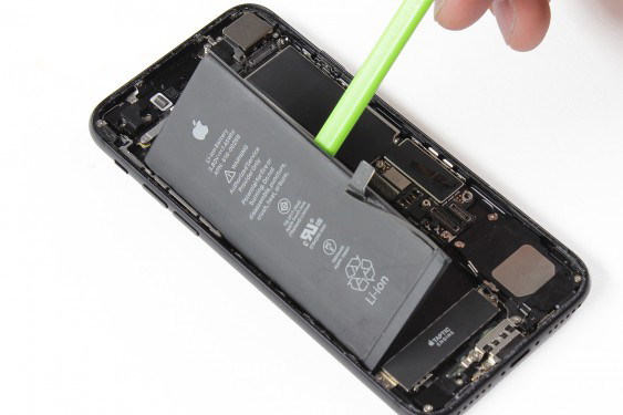 تعویض باتری آیفون 7