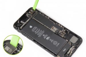 تعویض دوربین عقب آیفون 7