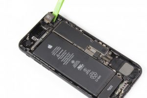 تعویض دوربین عقب آیفون 7