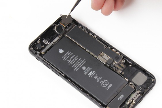 تعویض دوربین عقب آیفون 7