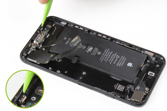 تعویض کانکتور شارژ آیفون 7