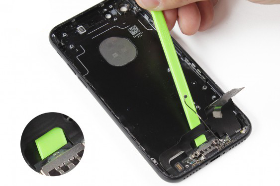 تعویض قاب و شاسی آیفون 7