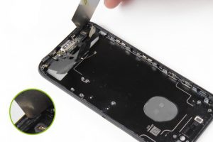 تعویض قاب و شاسی آیفون 7