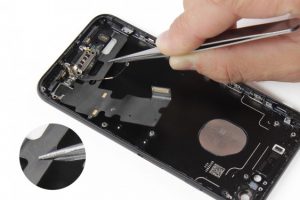 تعویض قاب و شاسی آیفون 7