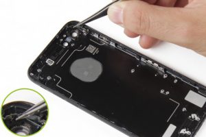 تعویض قاب و شاسی آیفون 7