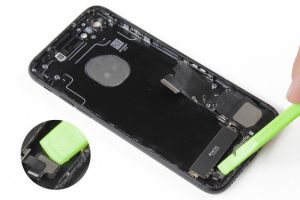 تعویض قاب و شاسی آیفون 7