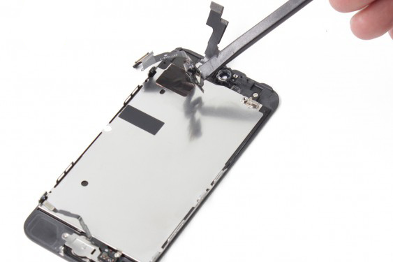 تعویض دوربین جلو آیفون SE