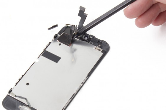 تعویض دوربین جلو آیفون SE