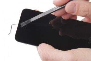 تعویض دکمه هوم آیفون SE