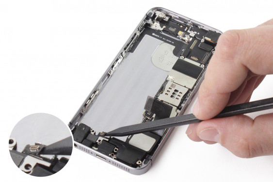 تعویض اسپیکر آیفون SE