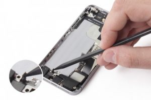 تعویض اسپیکر آیفون SE