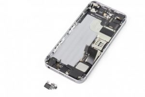 تعویض اسپیکر آیفون SE