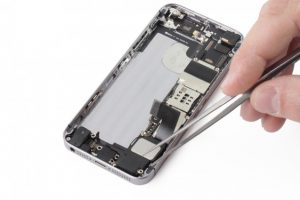 تعویض اسپیکر آیفون SE