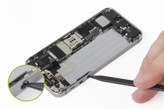 تعویض دکمه ولوم آیفون SE