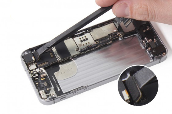 تعویض مادربرد آیفون SE