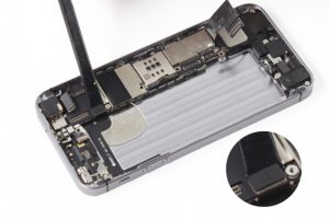 تعویض مادربرد آیفون SE